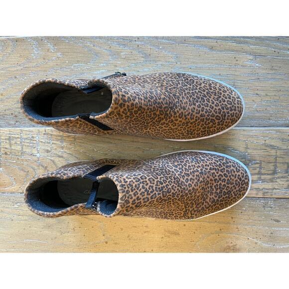 Clarks Pawley Adwin Womens Cheetah Suede Slip-On Fashion Sneakers, sz 9.5 - Picture 10 of 11